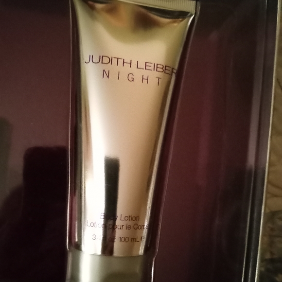 Judith Leiber Night Set - Picture 2 of 6